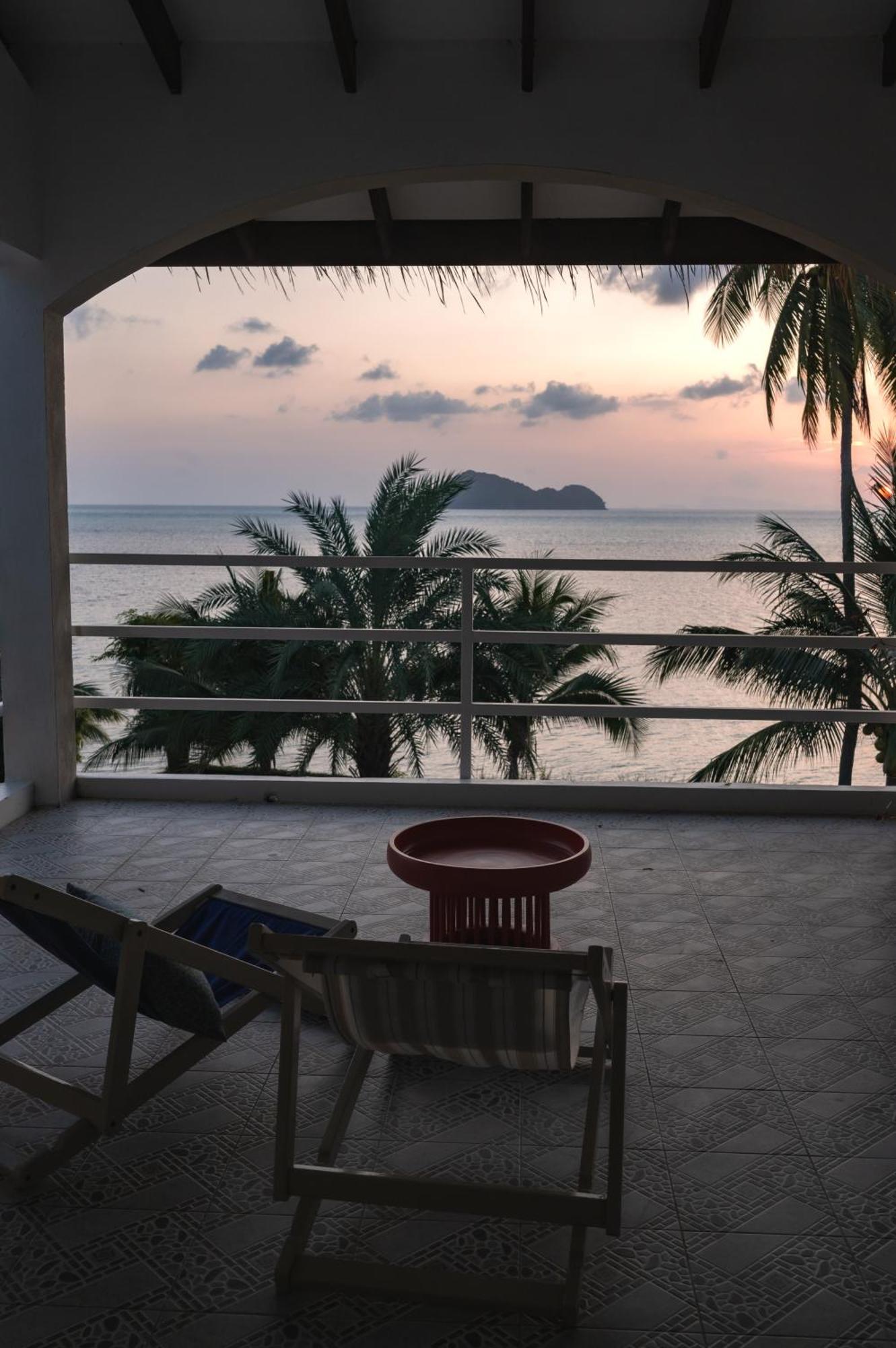 Baan Jai Dee Beach Front Hotel Wok Tum Exterior photo